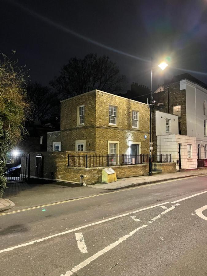 4 Islington Park Street Villa London Exterior photo